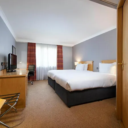 Doubletree By Hilton Swindon
