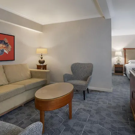 Delta By Marriott 4* Swindon