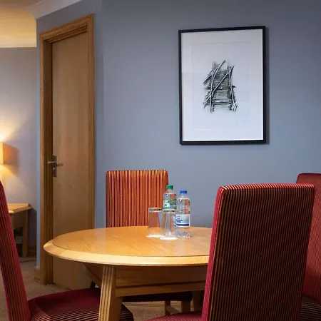 Doubletree By Hilton Hotel Swindon