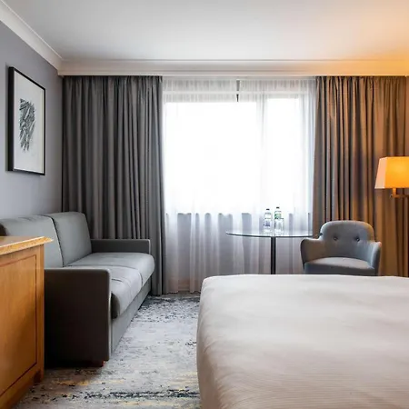 Hotel Doubletree By Hilton Swindon