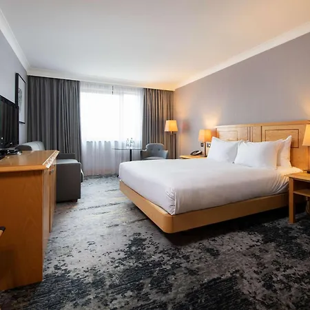 Doubletree By Hilton Swindon