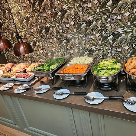 Stanton House Hotel 4*
