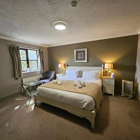 Hotel Marsh Farm Swindon