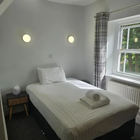 Marsh Farm Hotel Swindon