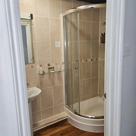 Marsh Farm Hotel Swindon