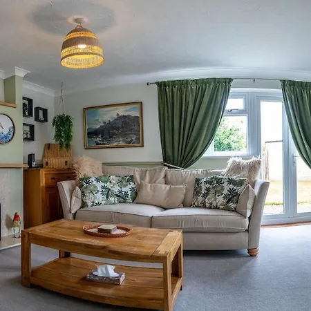 Juniper Close Retreat