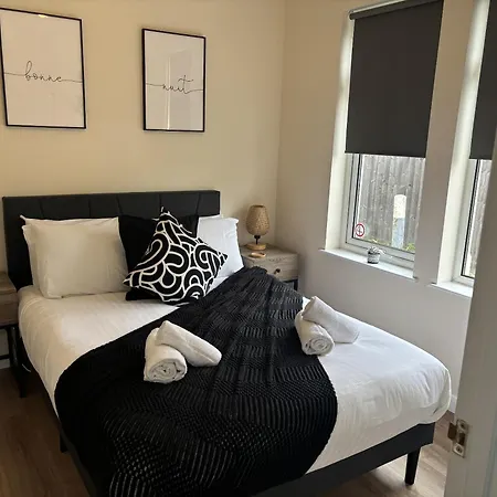 - 1 Bed, Cosy Retreat Apartment *