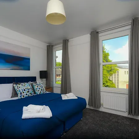 Parkside Victorian Retreat Near Town Centre * Swindon