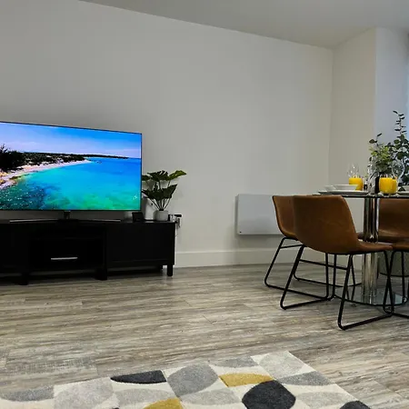 Apartment Two-bedroom Swindon