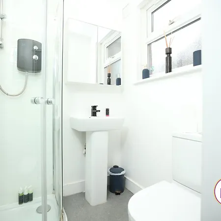 Havelock - Ideal For Contractors, Central Location & Great Disc For Long * Swindon