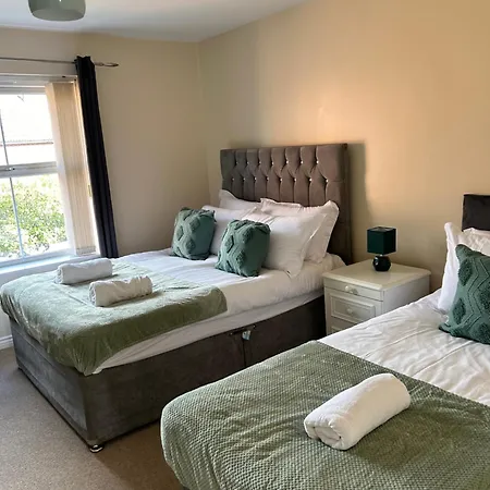 Comfy 3 Bed House North *