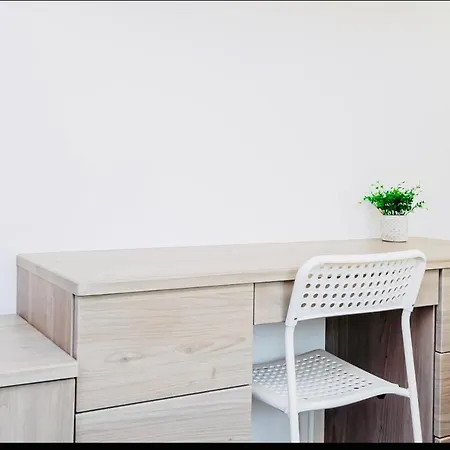 Apartment Good Location Free Parking Big Garden Modern House *