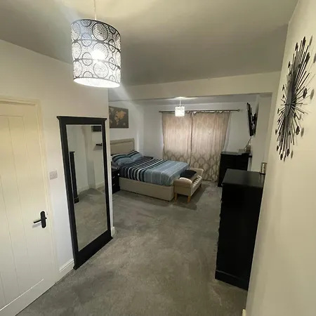 Welcome 54 Apartment Swindon