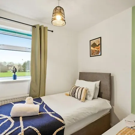 Mundy Avenue, Long Disc, Parking, Wifi Holiday home