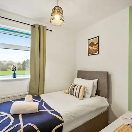 Holiday home Mundy Avenue, Long Disc, Parking, Wifi *