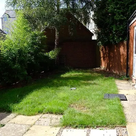 Haydon 5bed Sleeps 9 Swindon