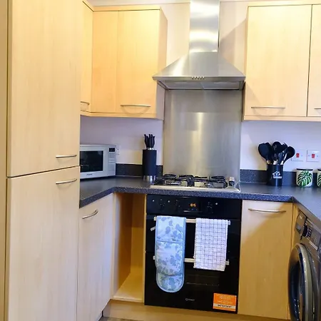 Haydon 5bed Sleeps 9 *