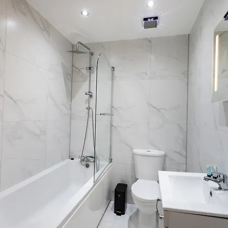 Commercial Road Location Wyvern Theatre Apartment Swindon
