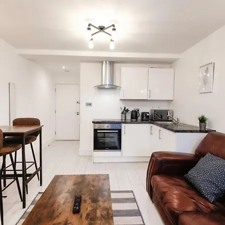 Apartment Commercial Road Location Wyvern Theatre