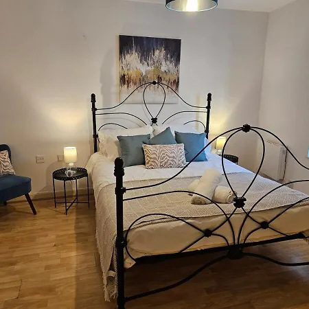 Apartamento Plaza Flat 19 - 2 Bedroom Apartment, Free Parking, Town Centre *