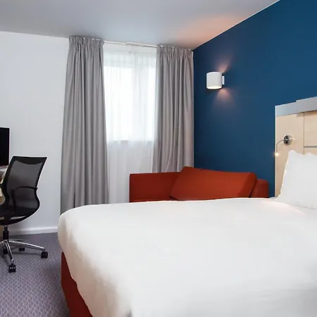 Express Centre By Ihg 3*