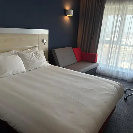 Express Centre By Ihg Swindon