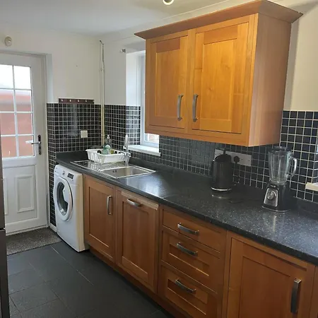 Oxford Rd, 5 Bedroom Sleeps 11,parking Holiday home *