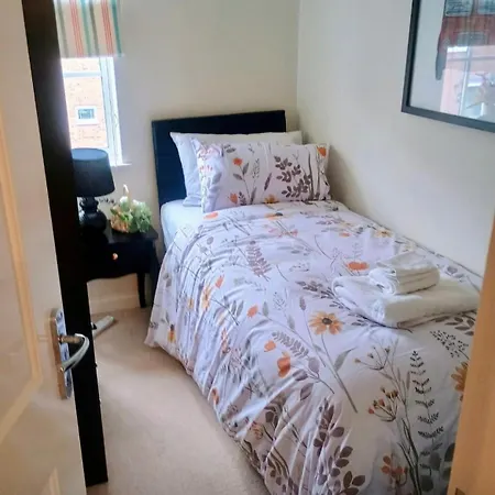 Holiday home With Free Parking
