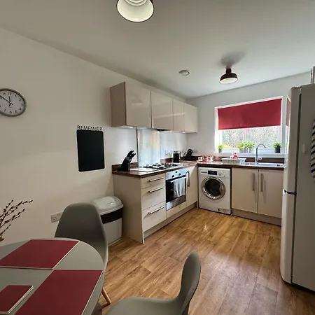 Hanwell House Sn25 Long Sleep 5 Free Parking * Swindon