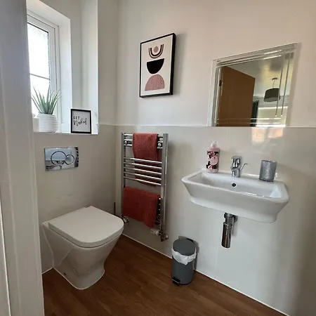Hanwell House Sn25 Long Sleep 5 Free Parking Holiday home