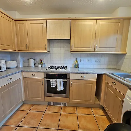 Sigerson House Long Sleep 5 Free Parking Holiday home Swindon