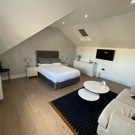 Welcome 55b- Self Check-in Whole Fully Refurbished Aparthotel Swindon