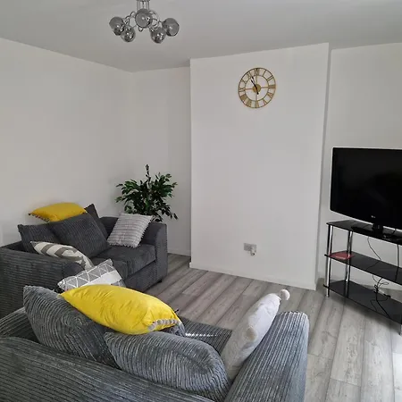 Homey In Swindon, United Kingdom Apartment *