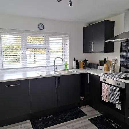 Homey In Swindon, United Kingdom * Swindon