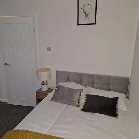 Apartment Homey In Swindon, United Kingdom
