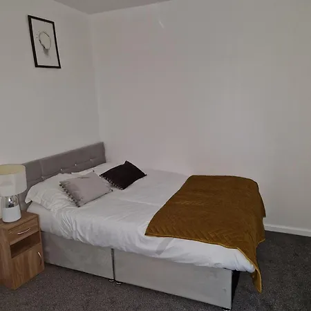 Apartment Homey In Swindon, United Kingdom