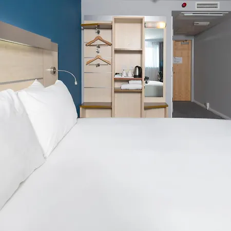 Express Centre By Ihg