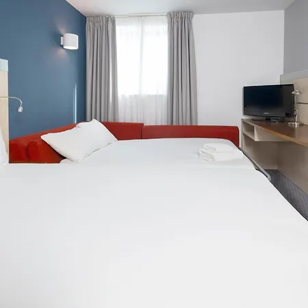 Express Centre By Ihg Hotel