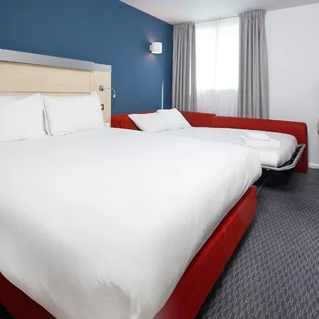 Express Centre By Ihg 3*