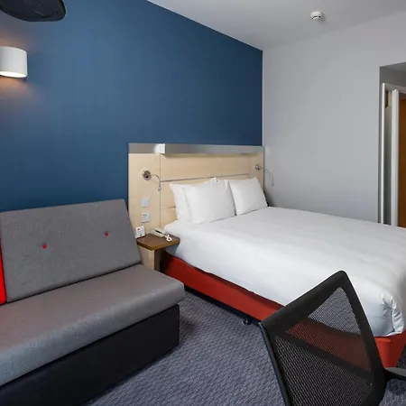 Hotel Express Centre By Ihg