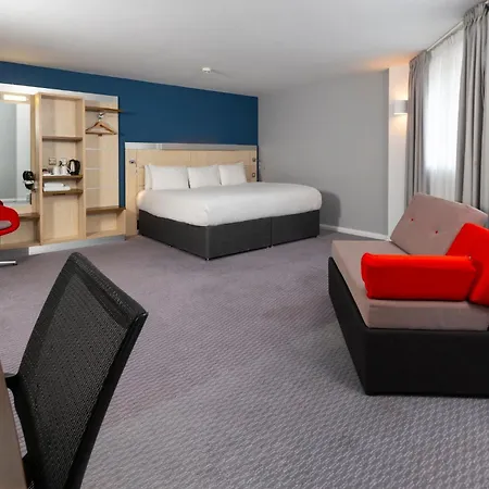 Express Centre By Ihg Swindon