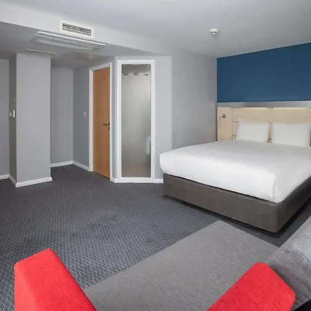 Express Centre By Ihg 3* Swindon
