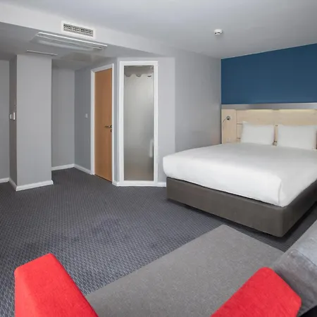 Express Centre By Ihg Swindon