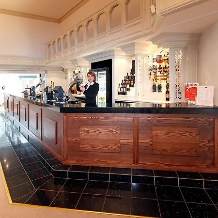 Hotel South Marston And Leisure Club 3*
