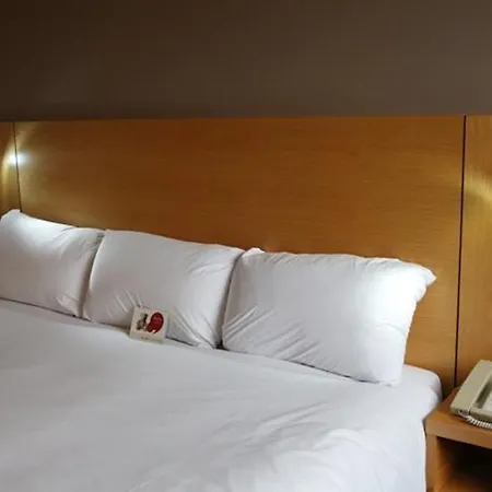 Leonardo - Formerly Jurys 4* Swindon