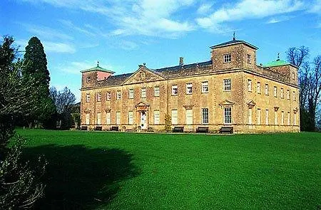 Lydiard Park & Conference Centre 3*