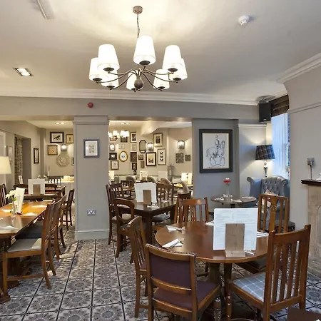 The Goddard Arms 3* Swindon