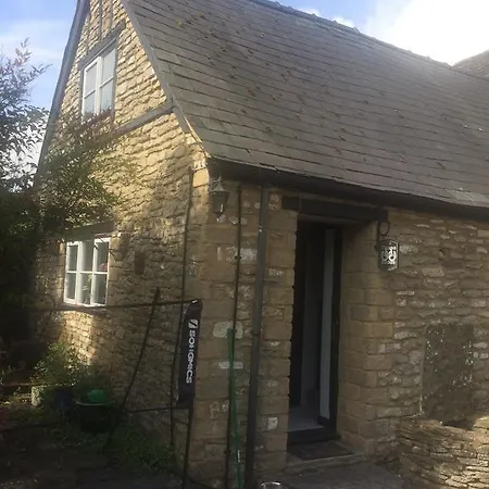 The Three Horseshoes Annex Guest house 4*