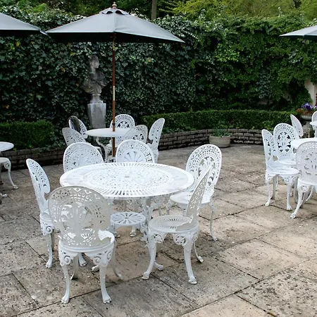 Hotel Lydiard Park & Conference Centre 3*