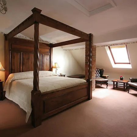 Marsh Farm Hotel Swindon